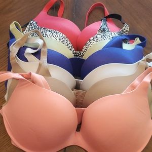 Bundle of Victorias secret push up